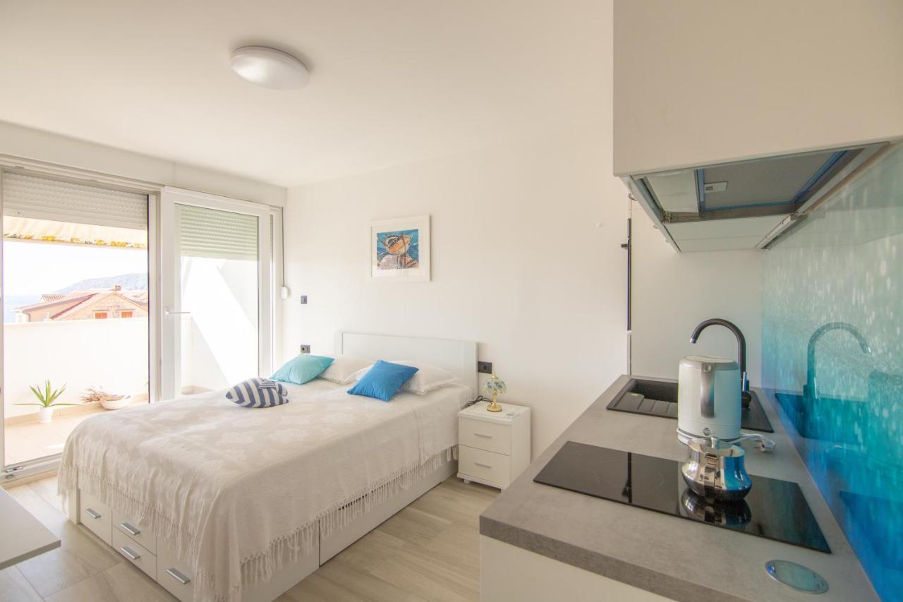 Apartments Nona Draga Комижа Экстерьер фото