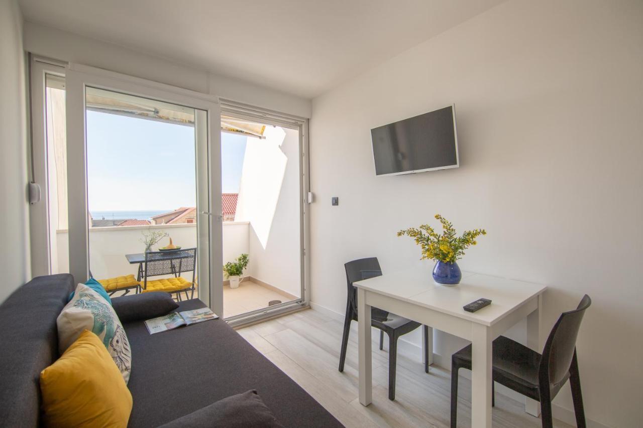 Apartments Nona Draga Комижа Экстерьер фото